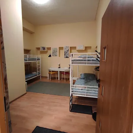 Girls Only Hostal