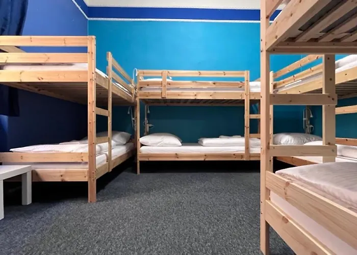 Girls Only بيت شباب كراكوفيا