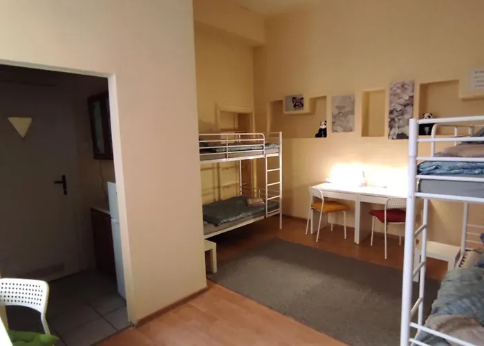 호스텔 Girls Only *