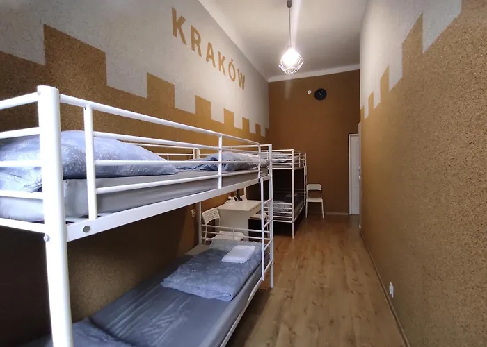 Girls Only 호스텔